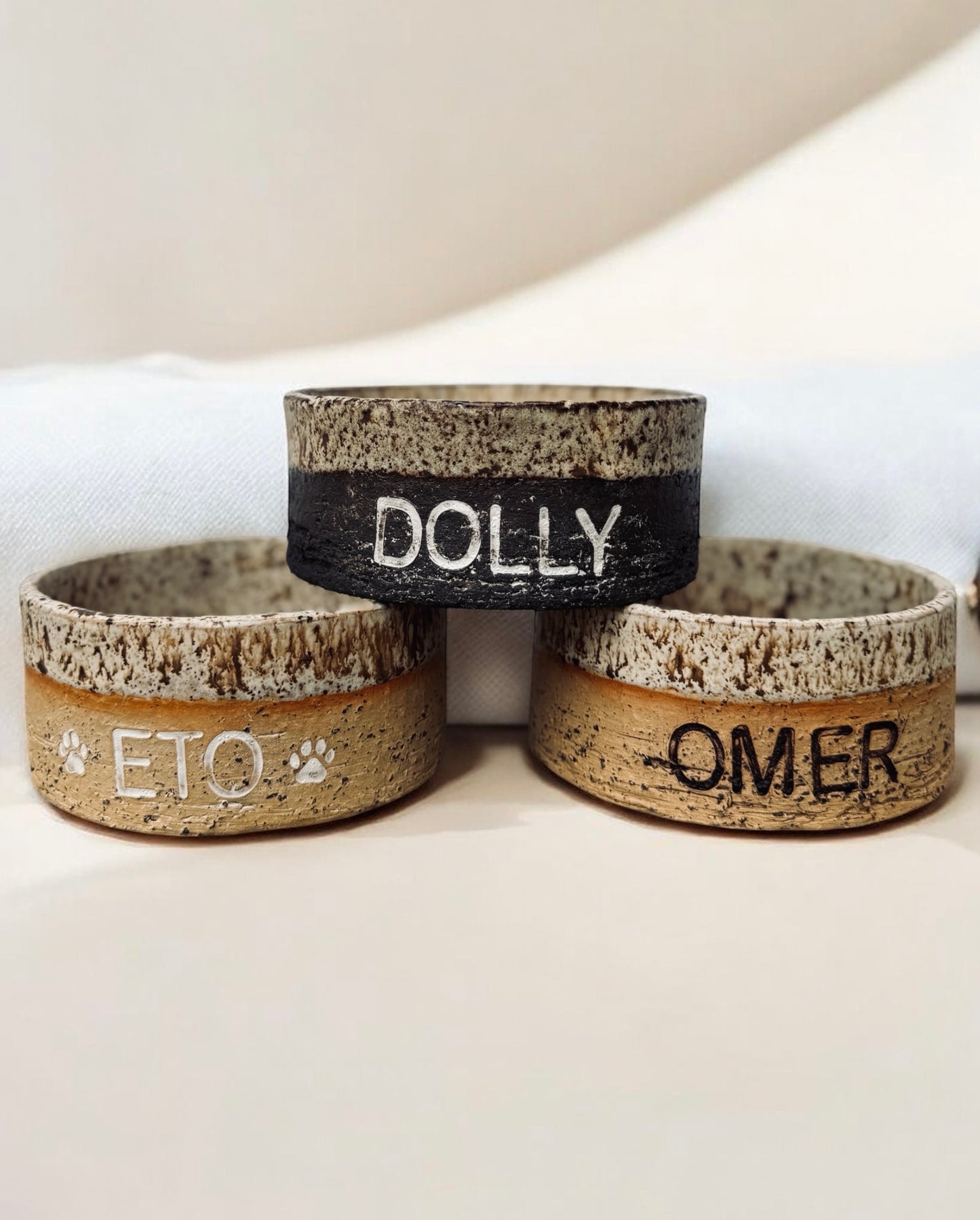 2 Doggy bowls + glazuren