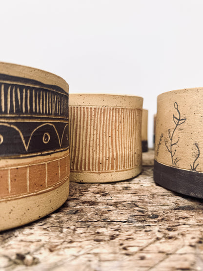 3 plantenpotten met de sgraffito techniek - 3 lessen.